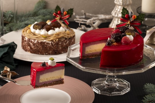 帝国ホテルの2023年クリスマスケーキ「フリュイルージュ・ヴァニーユ」と「クリスマスマロン」