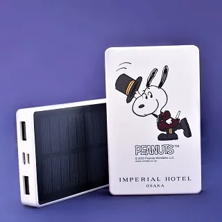 ドアマン・スヌーピー ソーラーモバイルバッテリー5000 | 商品