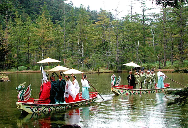 Welcome to the overflowing wilderness of the mountain resort