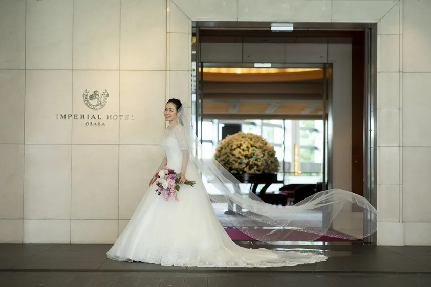 エントランス新婦